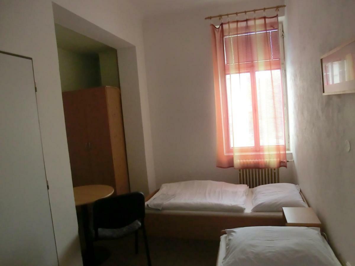 Milano Vandrehjem Mariánské Lázně Eksteriør billede